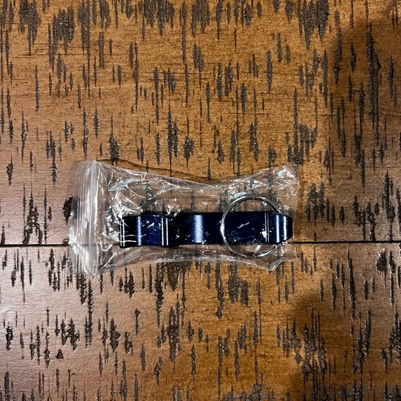 Paulaner Bottle Opener/Keychain Attachment - Picture 6 of 6